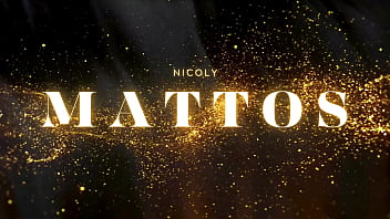 Fui malhar na praia fiquei suadinha e acabei dando pra um desconhecido no carro na rua