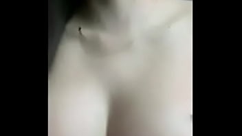 Novinha gostosa dançando funk