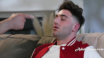 Blindfolded Dude Was Wondering How His Girlfriends Bj Game Got So Good thumbnail