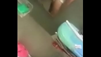 Se graba lo rica que esta para su novio