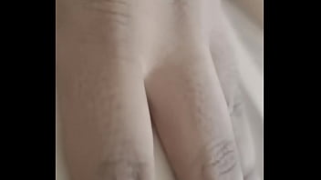 Así me gusta manosear una verga rica joven amateur masturba a su vecino cuando no hay nadie en casa