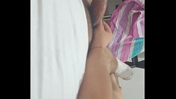 Así Me Gusta Manosear Una Verga Rica Joven Amateur Masturba A Su Vecino Cuando No Hay Nadie En Casa thumbnail