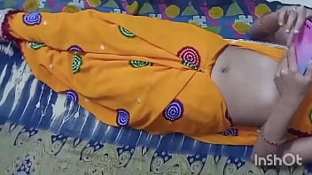 Jijaji ne mujhe farsh par litakar bahut buri tarah se choda