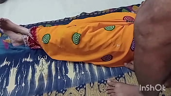 Jijaji ne mujhe farsh par litakar bahut buri tarah se choda