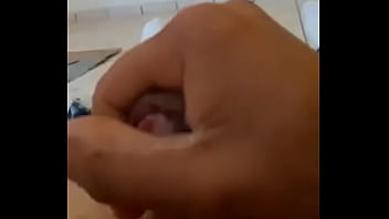 Masturbandome en casa