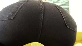 Smell my farts as i blast them right into your face