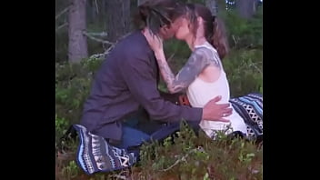 A while back me and jondala42990193 started a collab together and recently we decided to go on adventures as well of cou