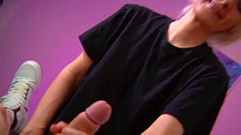 She loves to make it cum