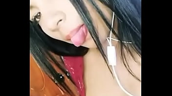 Lenguita juguetona Lenguita juguetona
