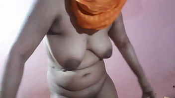 I met a milf in a bar and fuck her in my hotel room