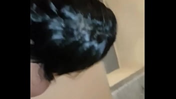 Fue a pedir azúcar y le dieron verga