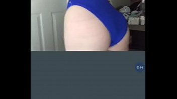 Chica en ropa interior