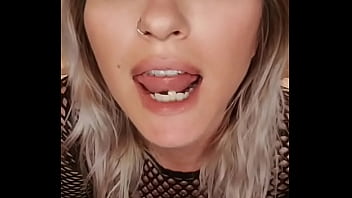 Mallory knoxx goofing off