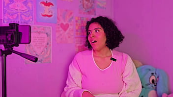 Me observando trocar de roupa em silêncio