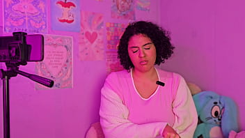 Me observando trocar de roupa em silêncio