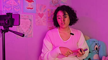 Me observando trocar de roupa em silêncio