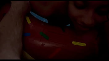 Na Piscina Do Motel Ganhando Aquela Mamada Da Negra Sexy thumbnail