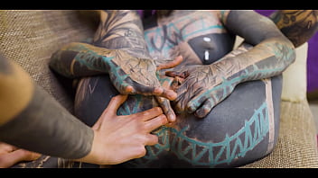 Alt teen gets her ass fisted