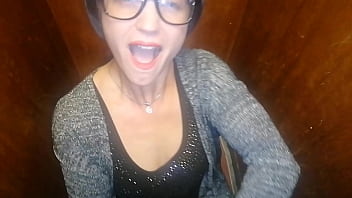 Suck my dick in elevator