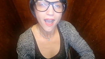 Suck my dick in elevator