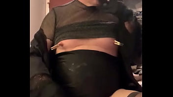 Cd Nikki Plumps Titties And Shoots Jizz thumbnail