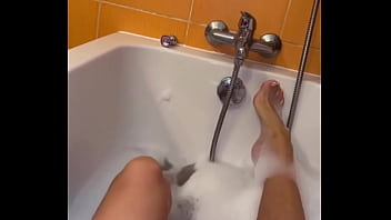 Sexy bath