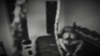 Camera de segurança do vizinho pegou casal fodendo e mulher tomando banho pelada no quintal