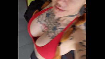 Coucou mes beauté moi je rentre du kiné passée une belle journée