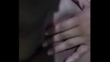 Bucetinha na siririca