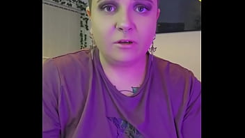 My make up's shit anyway react if you see me ️