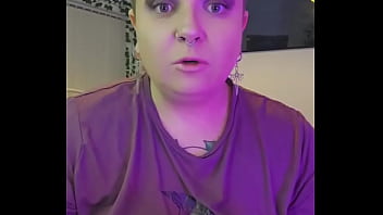 My make up's shit anyway react if you see me ️