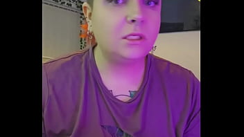 My make up's shit anyway react if you see me ️