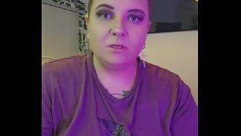 My make up's shit anyway react if you see me ️