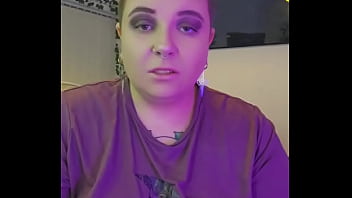 My make up's shit anyway react if you see me ️