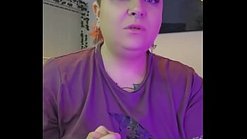 My make up's shit anyway react if you see me ️