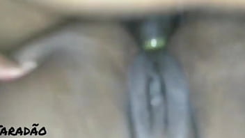 Preta sentando no meu pau