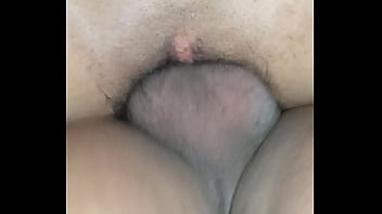 La grabó y se viene en la verga