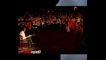 Lo scontro tra politica