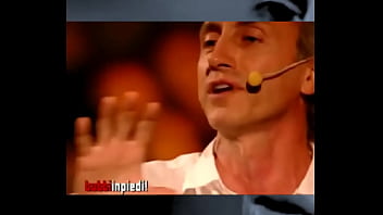 Lo scontro tra politica