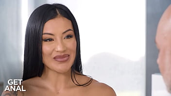 Mariana's mouth and ass ravaged by thick dick