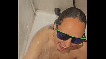 Wild wife's dripping bathroom blowjob with blazzing nails