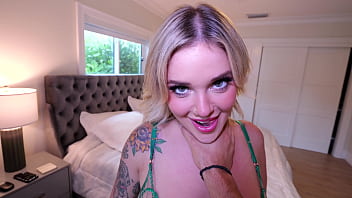 Kali roses is a dick loving curvy hottie