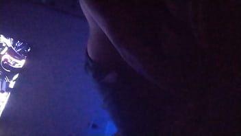 Le Doy Duro Ala De La Colonia thumbnail