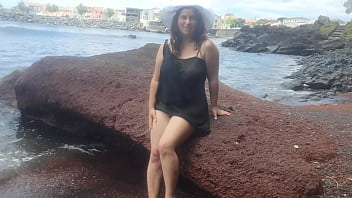 Curvy lady dresses up in sexy clothes masturbates on the beach and photoshoot