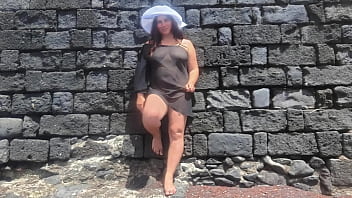 Curvy lady dresses up in sexy clothes masturbates on the beach and photoshoot