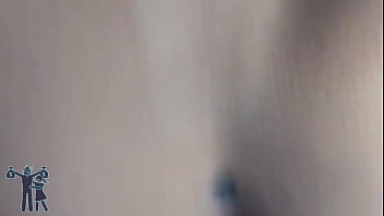 Colega de malhação quer mostrar o que sabe sentando na minha piroca