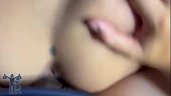 Colega de malhação quer mostrar o que sabe sentando na minha piroca