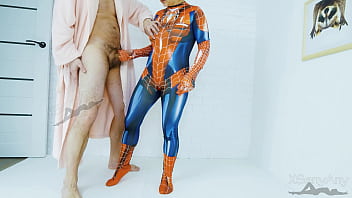 Spider bitch caught red handed