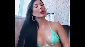 Dra putinha se mostrando no insta