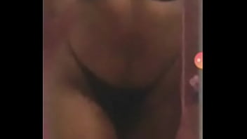 Aqui estou eu outra vez louca por dinheiro